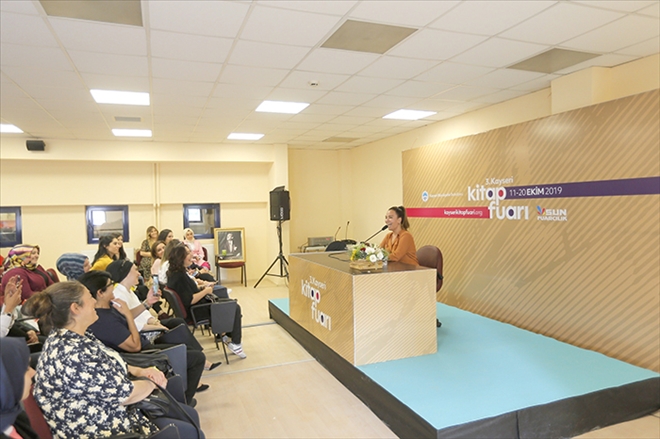 Ünlü Yazarlar Kayseri Kitap Fuarı´nda okuyucularıyla buluştu 