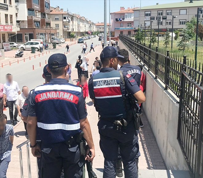 Şantajla cinsel istismara 14 yıl hapis 