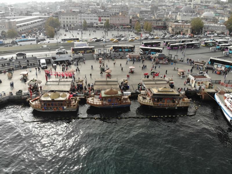 Eminönü’ndeki balık-ekmek tekneleri havadan görüntülendi