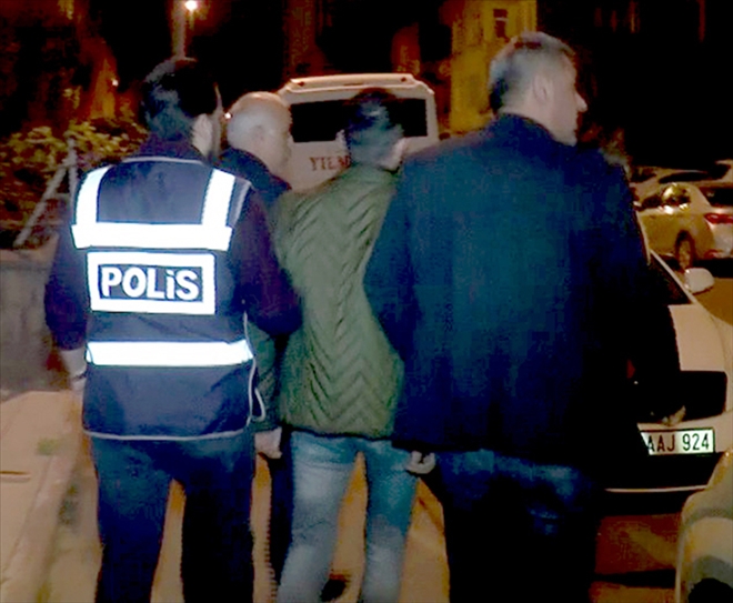 Aranan şahıslara 55 ekiple şafak operasyonu