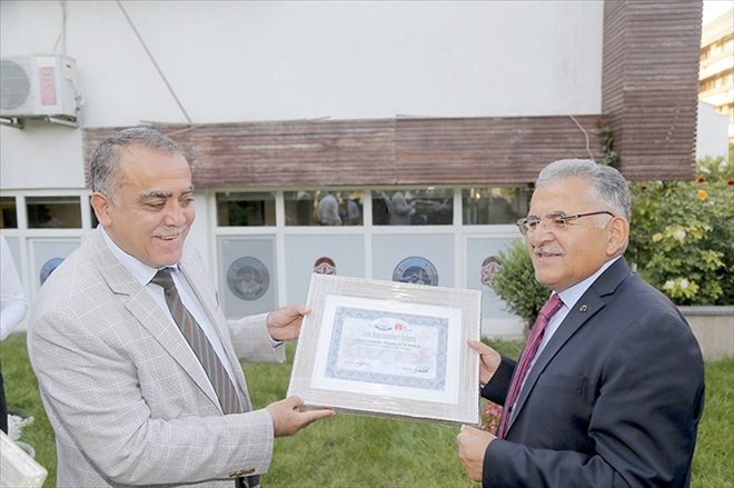 Başkan Büyükkılıç´ın hayvan sevgisine ödül 