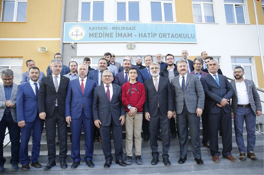 TÜRKİYE BİRİNCİSİNE ÖDÜL