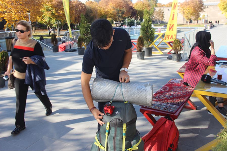 Otostopla Türkiye’den sonra dünyayı gezecek 