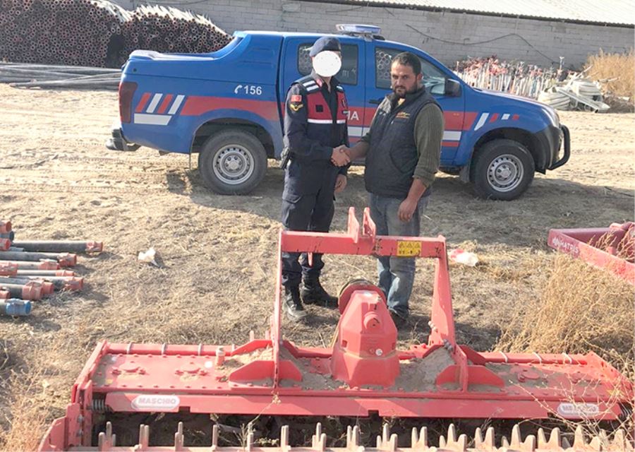 Toprak işleme aletini çalan bir kişi yakalandı 