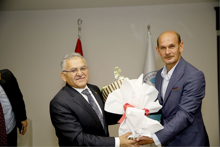Pınarbaşılı muhtarlardan Başkan Büyükkılıç
