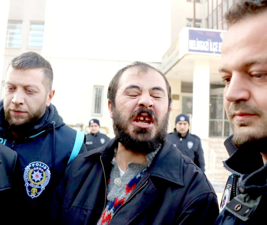 3 kişiyi öldüren katil zanlısı: 