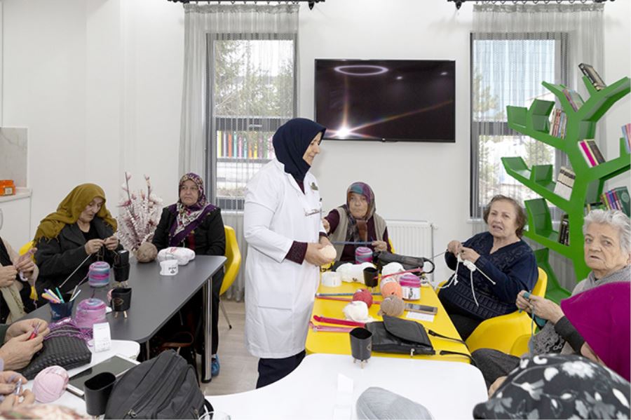 Ulu çınarlar yalnız değil 