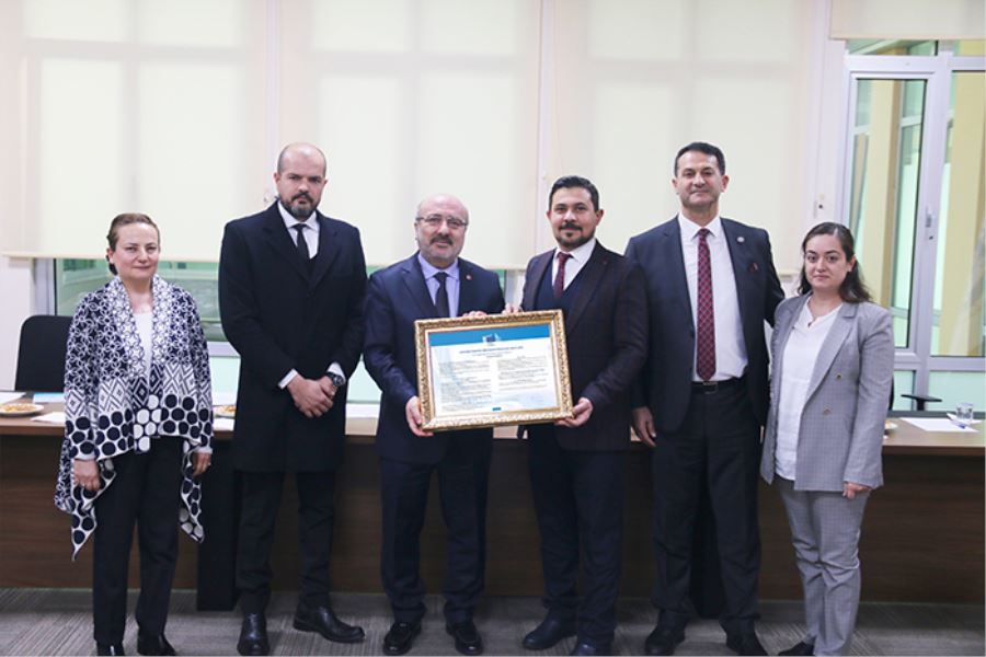 KAYÜ, ERASMUS + ECHE Beyannamesi’ni Aldı 