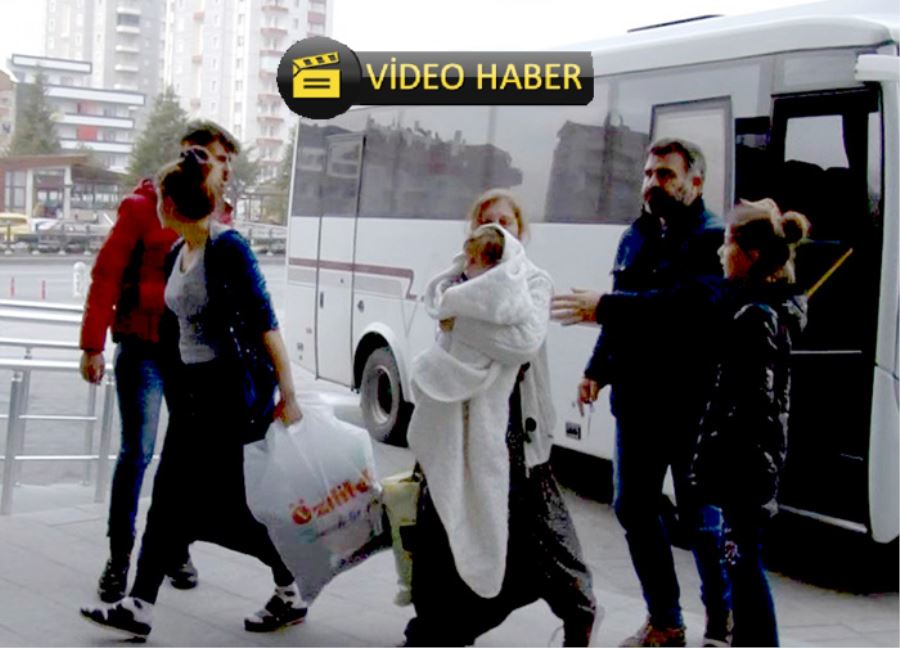  Aranan şahıs polisi görünce birinci kattan atladı 