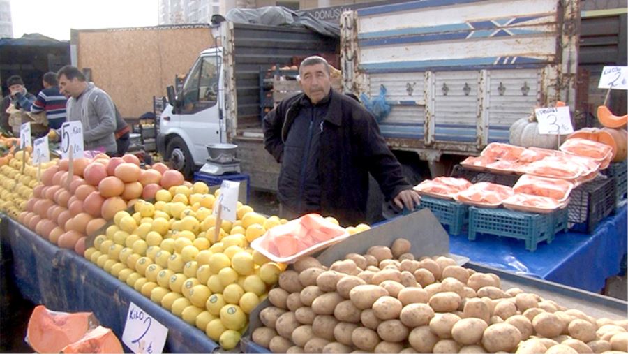 Uygun fiyatlı ürünler semt pazarlarında 