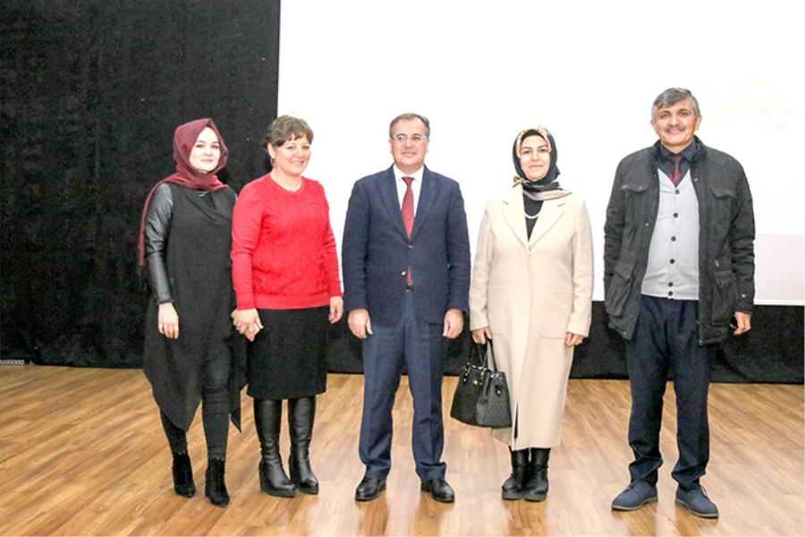 Öğrencilere sağlıklı beslenme eğitimi 