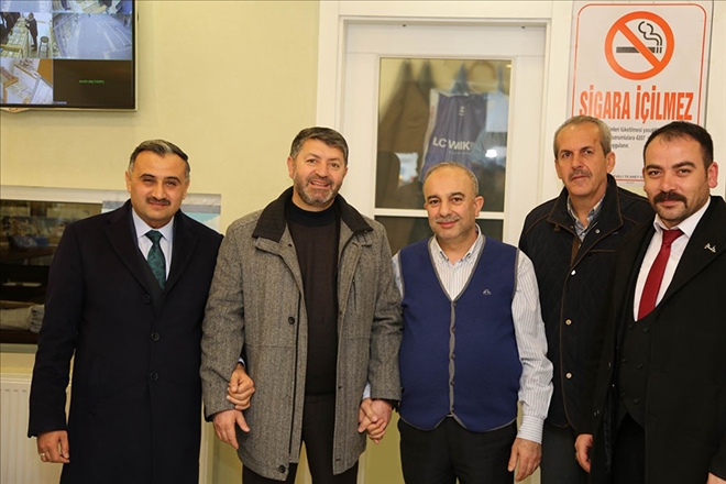 Cumhur ittifakından Fenese esnafına ziyaret 