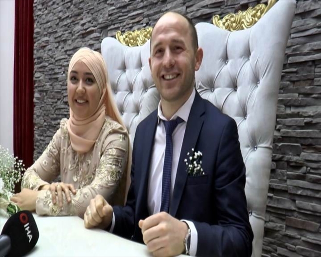 Sevgililer gününde nikah masasına oturdular 