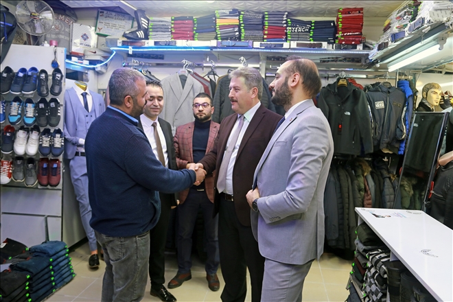 Başkan Palancıoğlu Hunat Çarşısında 