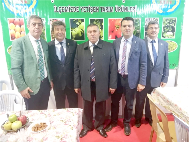 ÖZVARİNLİ: ?TARIM´IDA ÇİFTÇİYİDE BESİCİYİDE BİTİRDİLER?