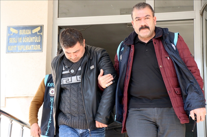 Televizyonları aldıkları gibi kaçtılar 