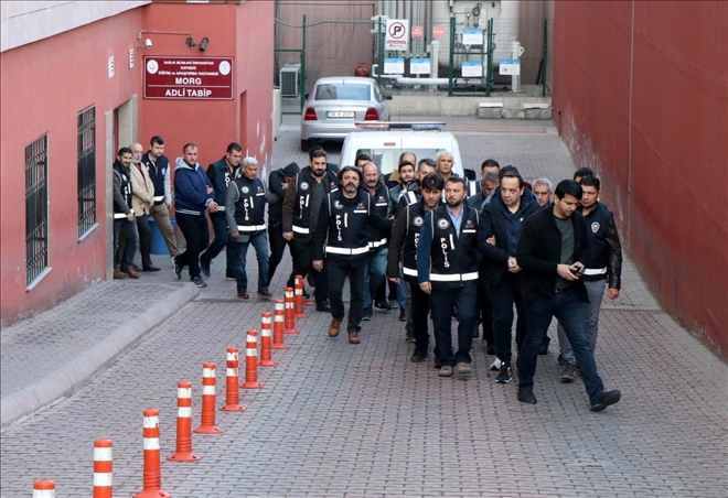 Suç çetesine 8 tutuklama