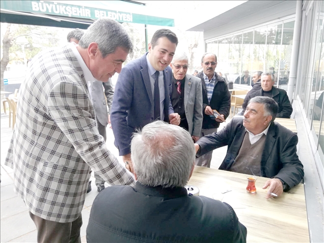 MERKEZ SAĞ ÖZVARİNLİ´NİN ETRAFINDA TOPLANDI