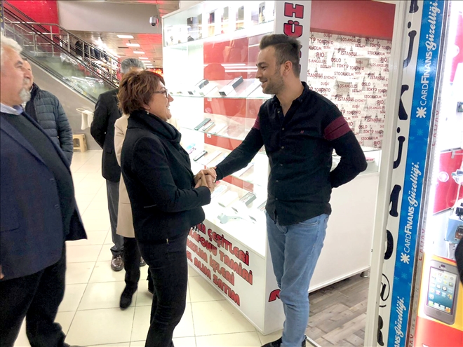 Hunat Çarşısı Esnafı: Para Kazanmayı Unuttuk!