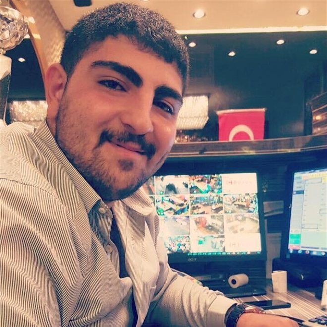 Parkta bir genci 14 bıçak darbesi ile öldüren sanıklara müebbet talebi 