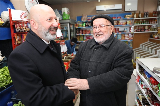 Esnaflar, Başkan Çolakbayrakdar´ı bağrına bastı 