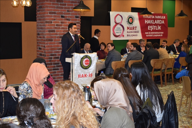 Hak-İş 8 Mart Dünya Kadınlar Günü´nü Kutladı 