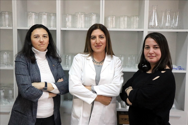 Bitki özlerinden kimyasal madde içermeyen temizlik jeli üretti 