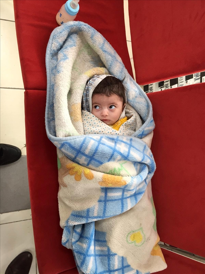 Bebeğini eczaneye terk eden anne yakalandı 