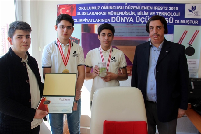 Lise öğrencilerinin projesi dünya üçüncüsü oldu 