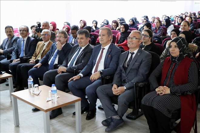İl Müdürleri Kariyer Günleri kapsamında İmam Hatipli öğrencilerle bir araya geldi 