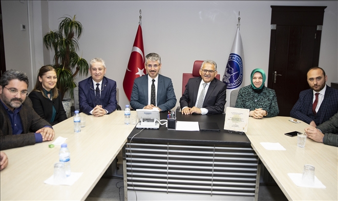 AK Parti İl Teşkilatı, Başkan Büyükkılıç´ı ziyaret etti 