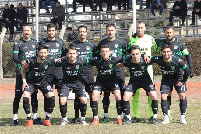 ŞAMPiYONLUK TURU DERBiDE