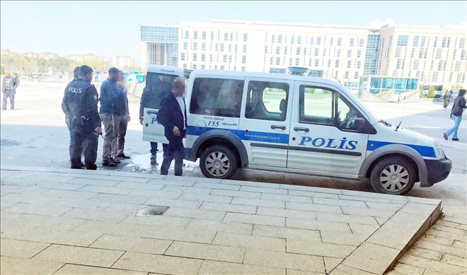 Adliye´de dava sonrası ortalık karıştı 