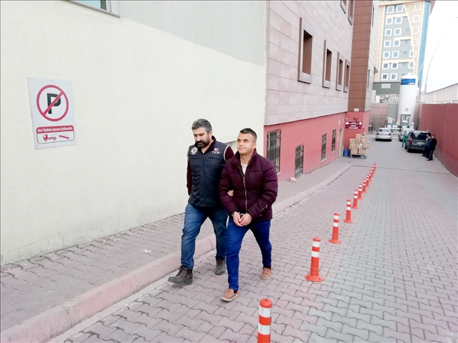 Kayseri´de FETÖ/PDY operasyonu: 5 gözaltı 