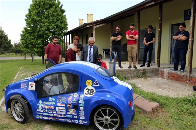 Mimarsinan OSB, ERÜ´nün elektrikli aracı ´VoltaCar´a sponsor oldu 