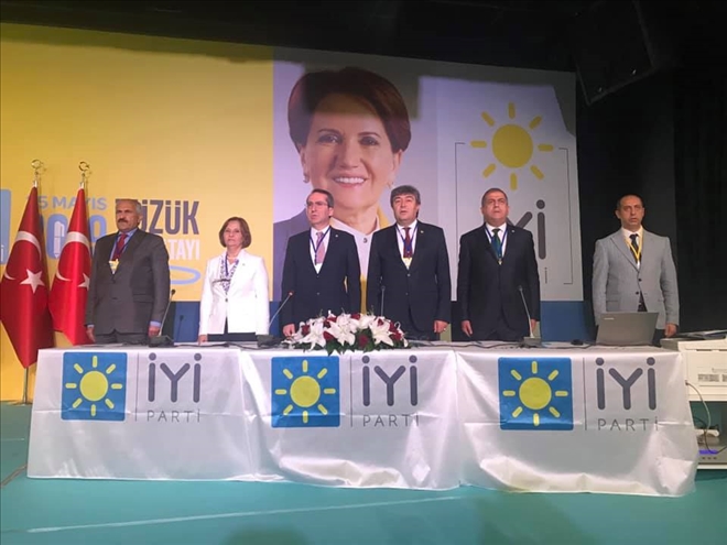 İYİ PARTİ KURULTAY YAPTI