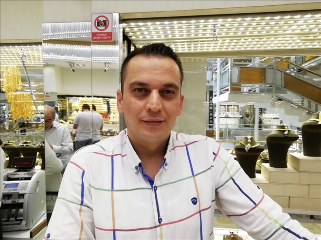 Düğünlerin başlaması altın satışlarını hareketlendirdi 