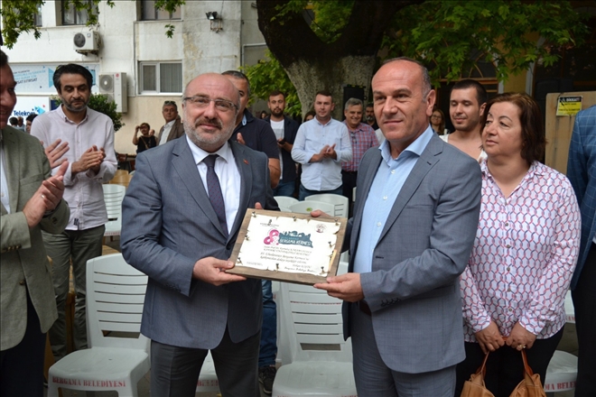 KAYÜ Rektörü Karamustafa, Bergama´da Turizm Paneline Katıldı 