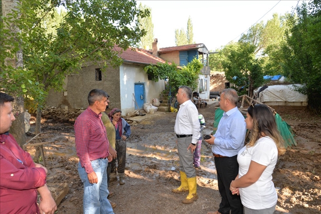 Tarım İl Müdürü Akkışla´da yara sardı 