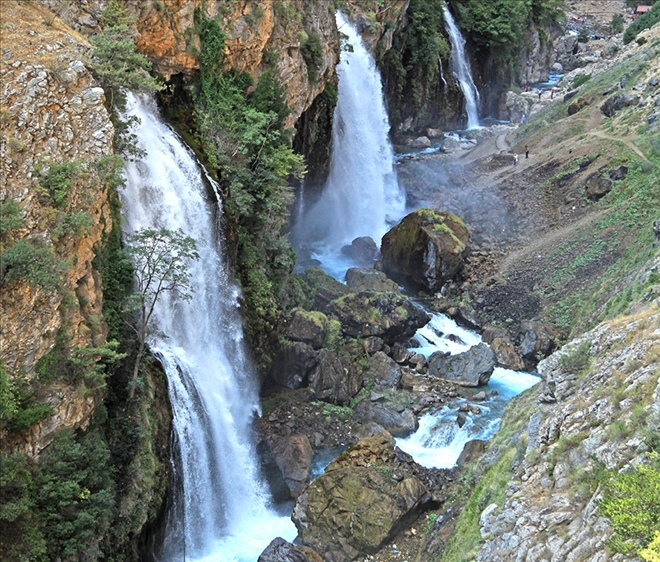 Kapuzbaşı Takım Şelalelerinin ´Kesin Korunacak Hassas Alan´ İlan Edilmesi Sevinci 