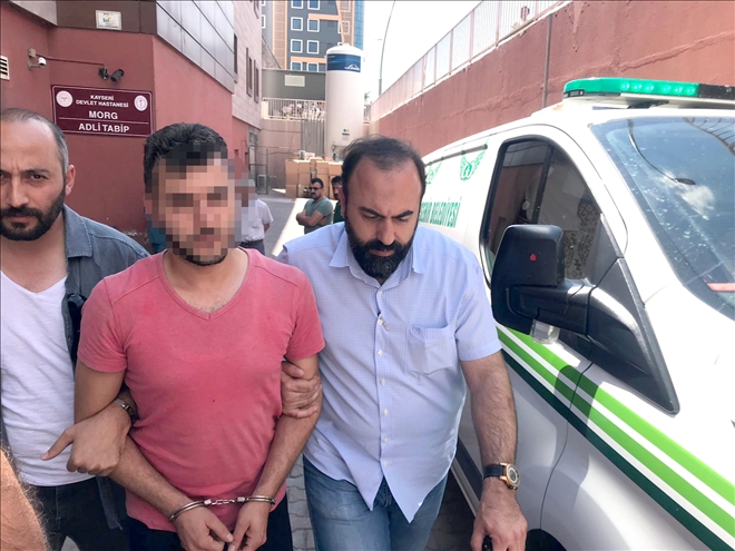 Çarparak uçuruma yuvarladığı araçtaki şahsı öldüren zanlı adliyeye sevk edildi 