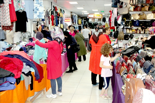 Köşk Sosyete Pazarı tatilde de alışverişin gözdesi 