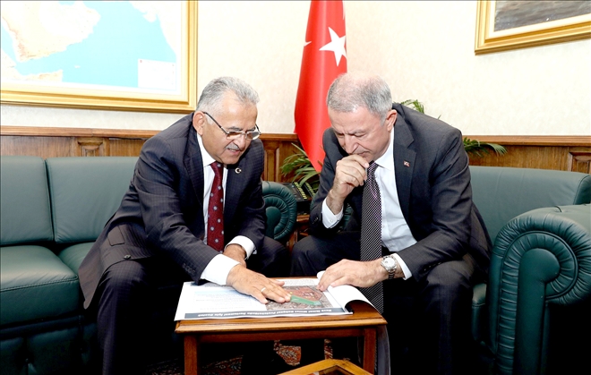 Büyükkılıç Bakan´la görüştü