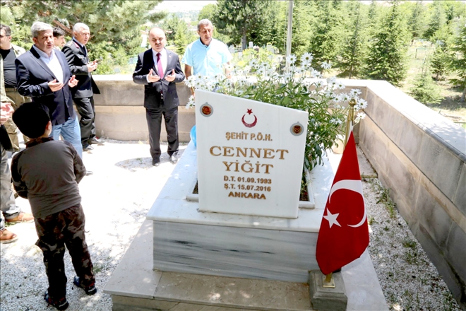 Vali Günaydın´dan 15 Temmuz Şehitlerinin Kabirlerine Ziyaret