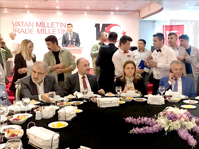 Şehit ve Gazi Aileleri Valiliğin Verdiği Yemekte Bir Araya Geldi 