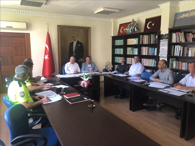 Develi ilçe protokolü, trafik değerlendirme toplantısı yaptı