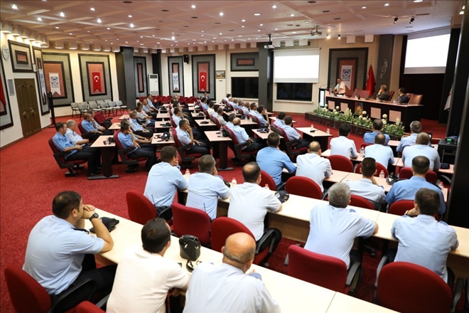 Melikgazi´de zabıta personeline hizmet içi eğitim semineri verildi 