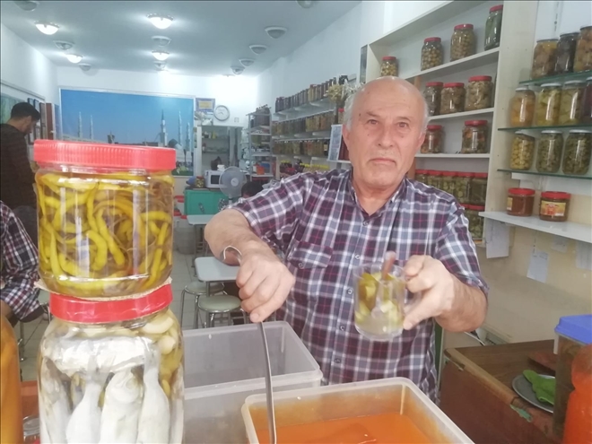 Kozalağın turşusunu kurdu 