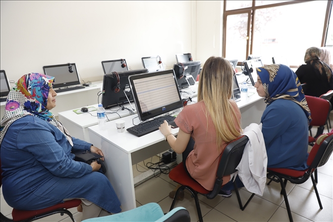 KAYMEK, üniversite adaylarına tercih hizmeti veriyor 