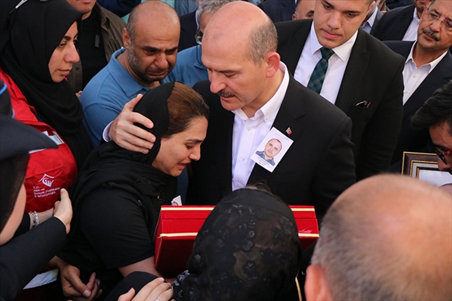 Bakan Soylu´dan şehit eşine: 